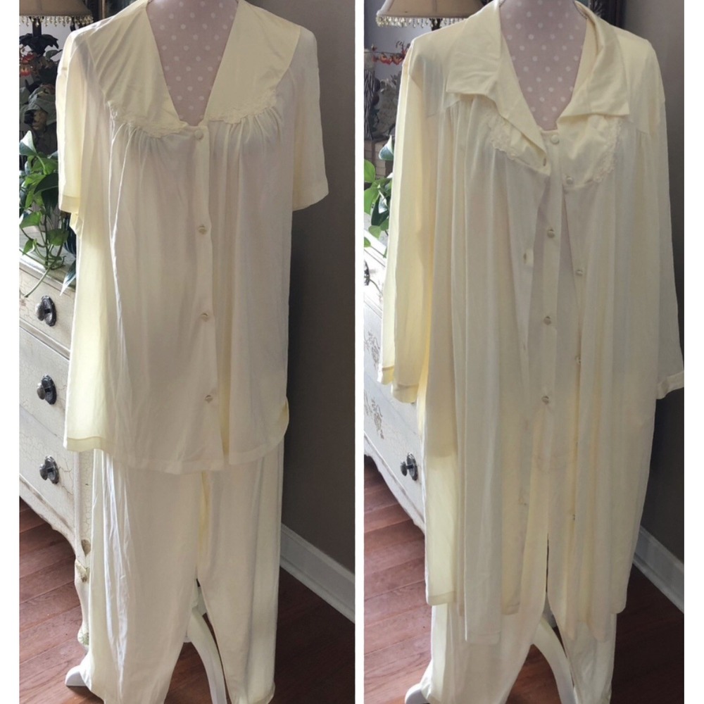Vtg Vanity Fair 3 Piece Set~ ROBE & Pajama Top & Bottoms Yellow Plus Size 3XL
